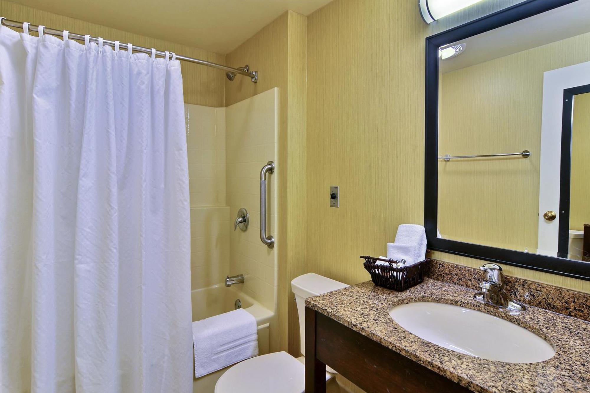 Pine Barn Inn Danville Bagian luar foto