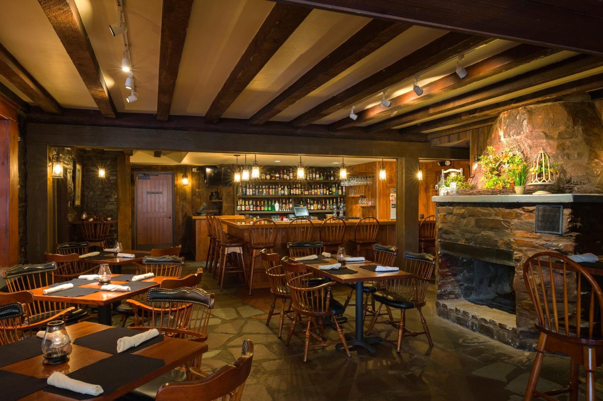 Pine Barn Inn Danville Bagian luar foto